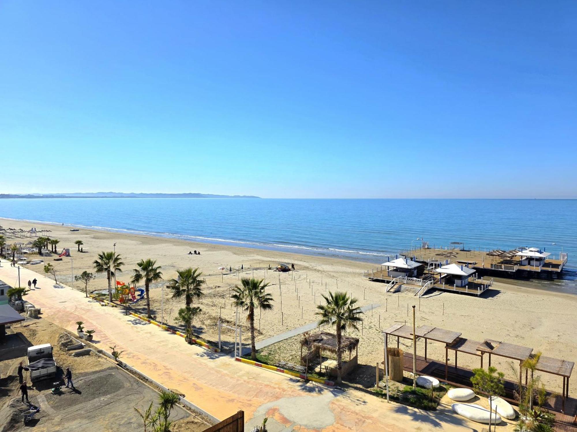 Besi Apartments Durres Bagian luar foto