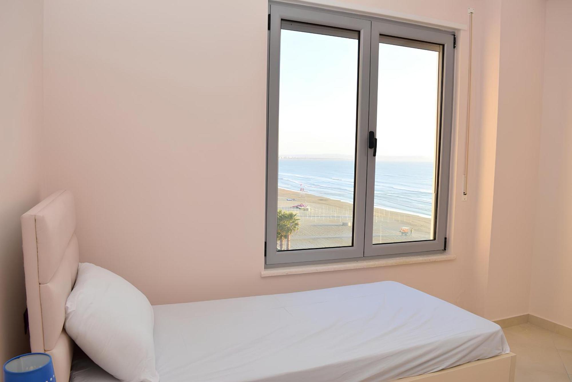 Besi Apartments Durres Bagian luar foto